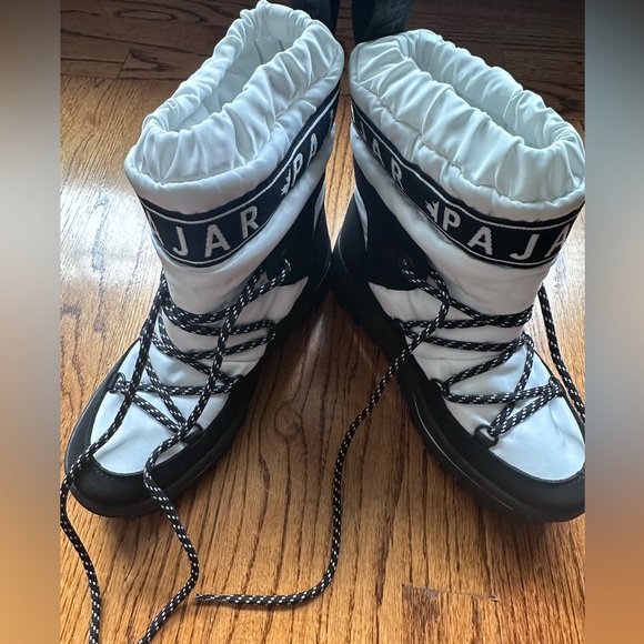 Pajar Galaxy Women’s 6.5 Snow Boots. Like New. Worn once. Black & Cream - Picture 4 of 7